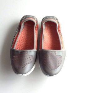 TEVA Hydro-Life Balleria Flats --  EUC